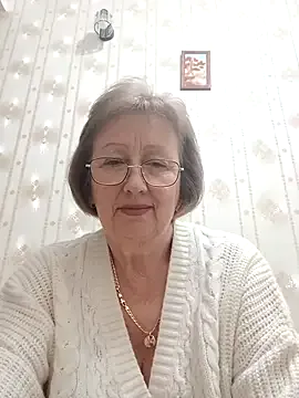 AlikaSwan5821 — Freechat on StripChat