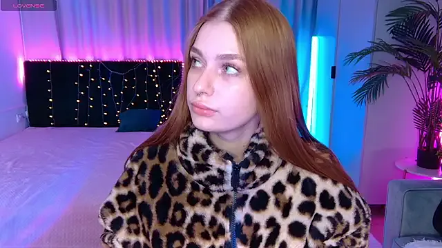 Alisa_Wood — Doggy style view