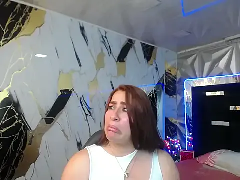 Alison-mar — clit play and squirt  