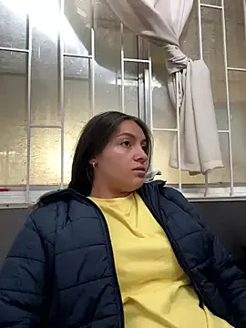 Alyha_Cortes on StripChat