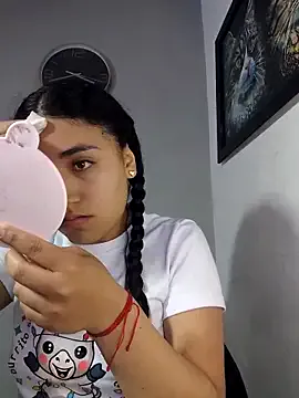 AmberGold- on StripChat