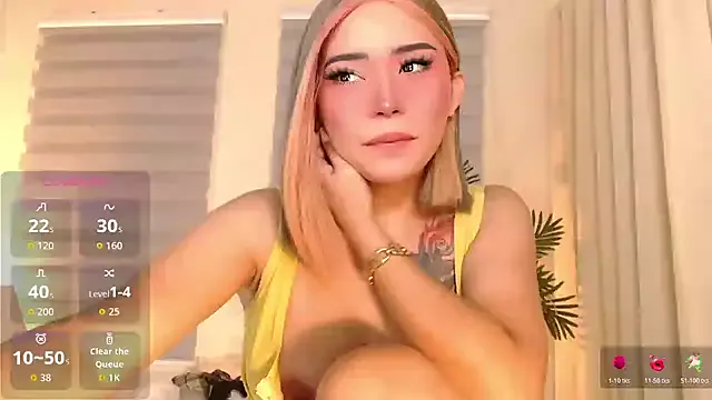 AmberNovoaa on StripChat