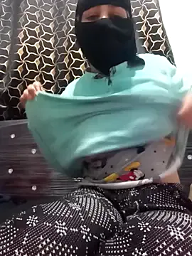 AMIRASEX1 — Group on StripChat