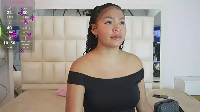 Anais_aradia on StripChat