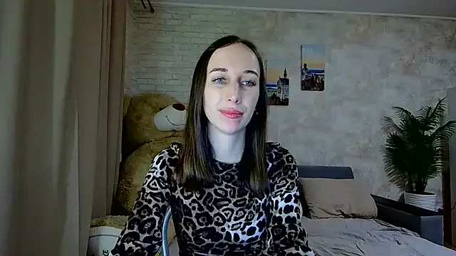 Anika_bloom on StripChat