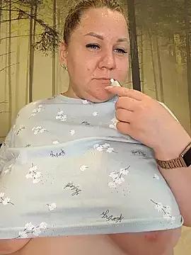 Freechat AnnaCurvy on StripChat
