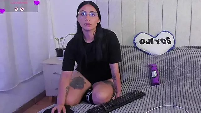 anny_roberts — one less garment