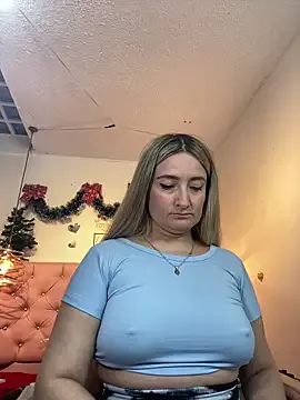 antonella87 on StripChat