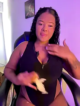 Antonella_03s on StripChat