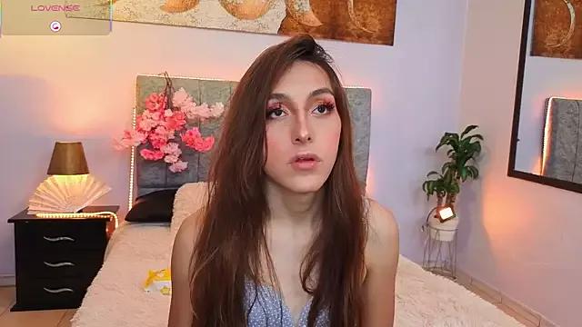 Freechat antonellastar24_ on StripChat