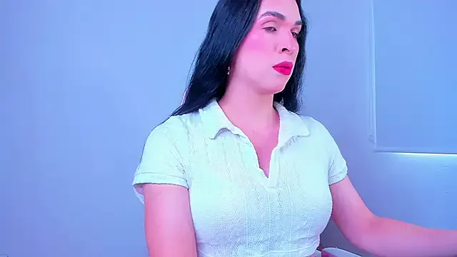Ariana_f on StripChat