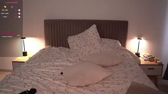 arielbell_ on StripChat