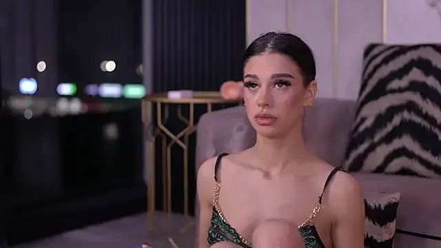 ArinaCarter on StripChat