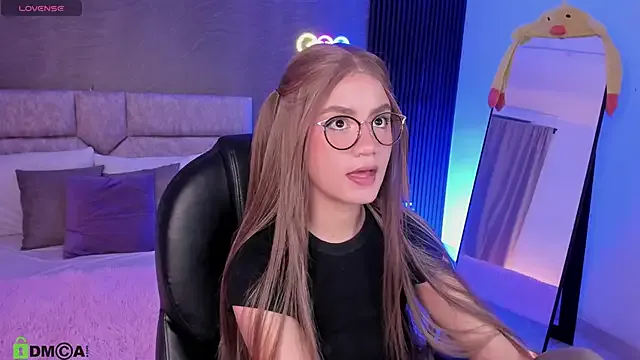 Arinextdoor — Remove shirt.