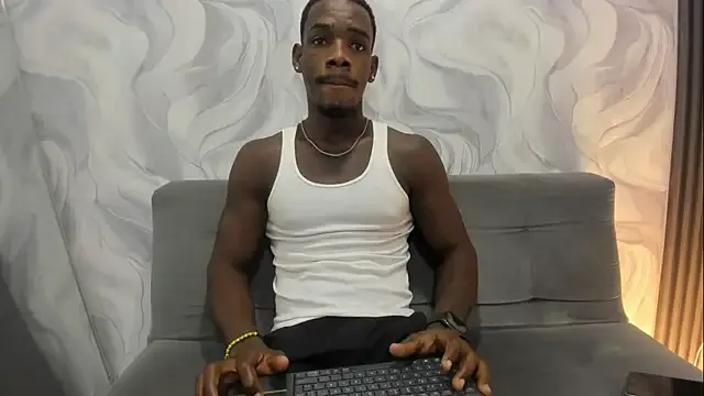 aron_clark — Make Cum Shot