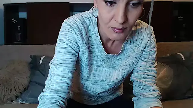 AshlineKatte — Get me naked guys