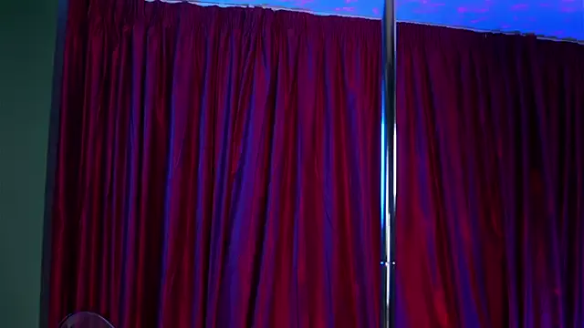 AstridVex on StripChat