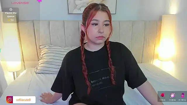 Atenea_cuteee on StripChat