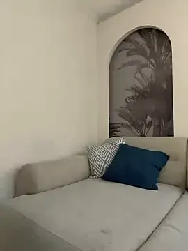 Aurora19 on StripChat