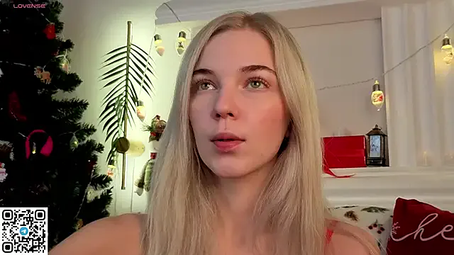 Aurora_Bennet on StripChat