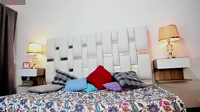 Aurora_Rinaldi — Buttock bounce