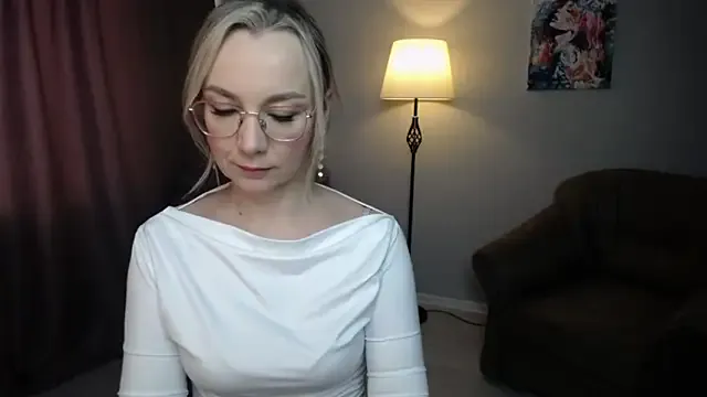 Ava_Elior — Private on StripChat