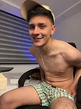 bastia_noooo on StripChat