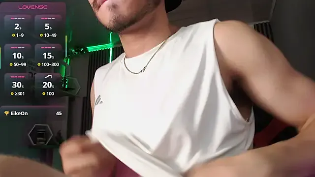 Bastian_MCcormick on StripChat