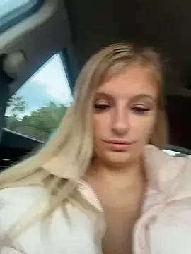 Betsy on StripChat