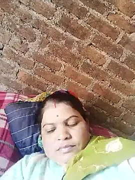 Bhavna_hot — Full open