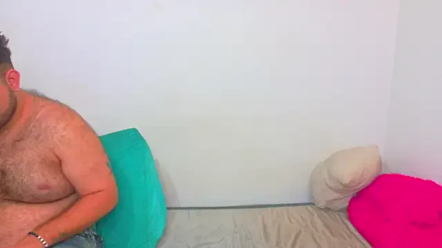 big_bearr on StripChat