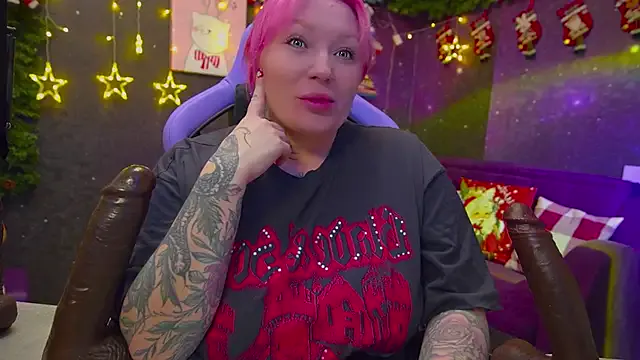 BlackedBarbie on StripChat