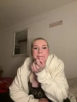 BlondeChaya — Wiggle my Ass for you(15sec)