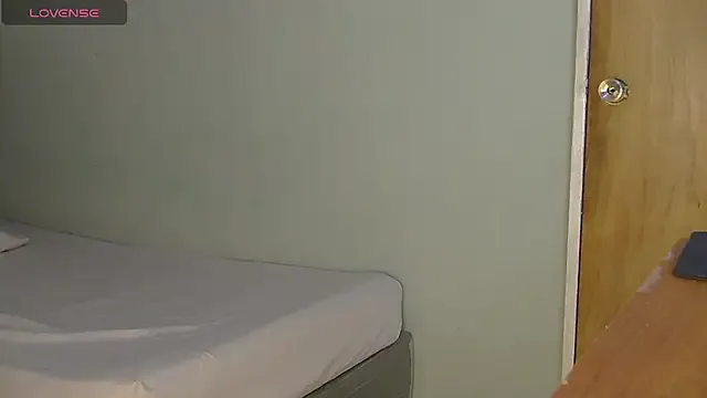 blondiebbc on StripChat