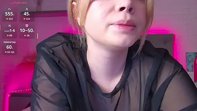 Born_to_Blow on StripChat