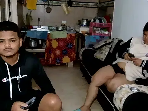 Boycuriousxxx on StripChat