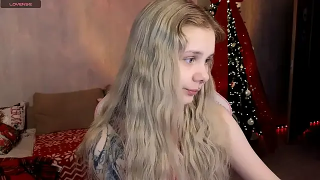 Britney_Lynch on StripChat