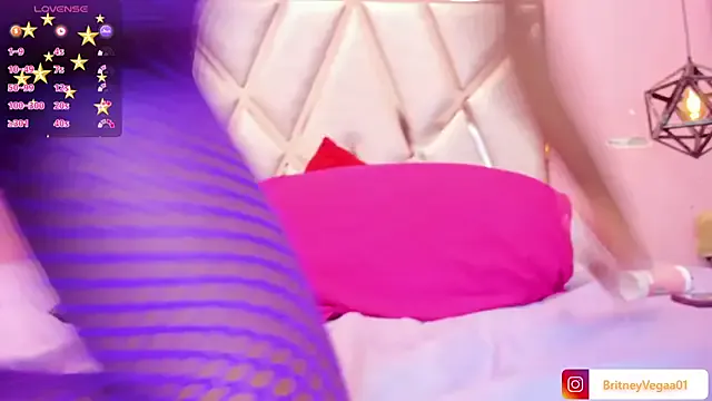 BritneyVega on StripChat