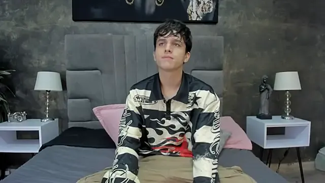 bruce_hans on StripChat
