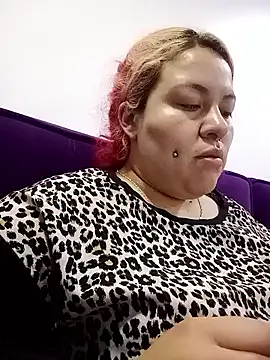 Bruja__Scarlata on StripChat