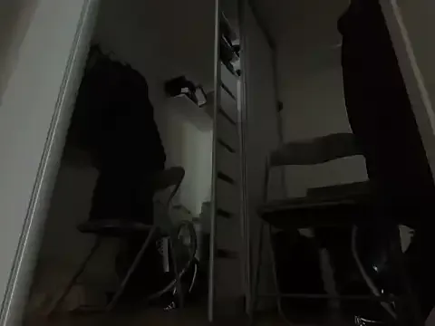 BrunoTwinkXXL — jerkingOff