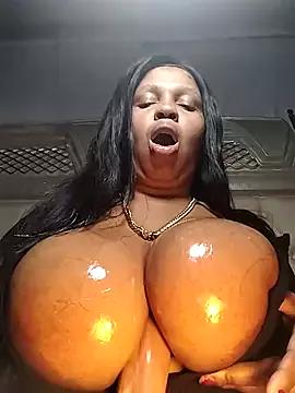 Freechat bubblendz1988 on StripChat