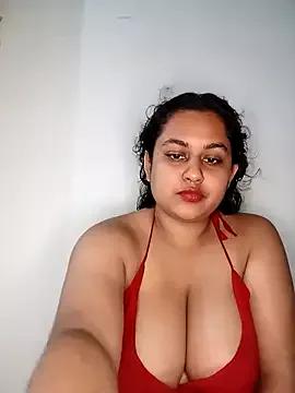 Freechat bumblebeegirl on StripChat