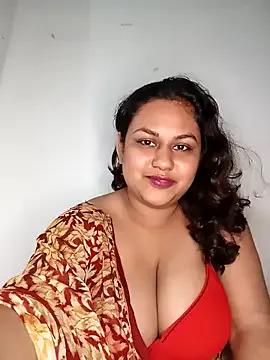Freechat bumblebeegirl on StripChat