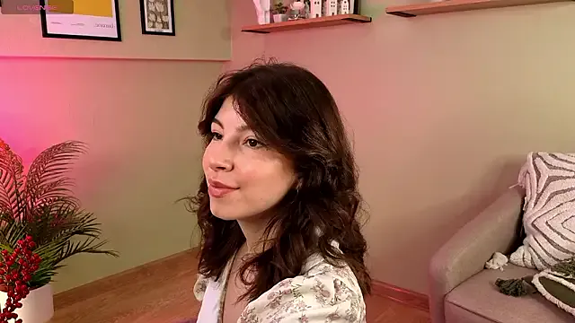 ByteBlushh from StripChat