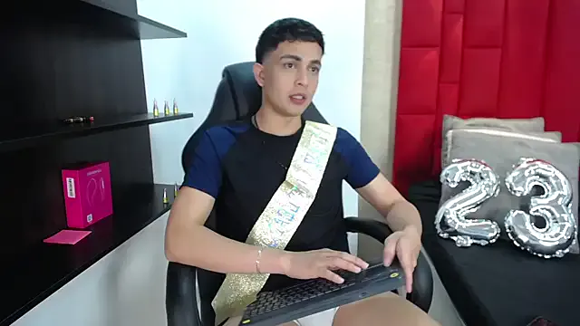 Cady_Hot on StripChat