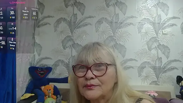 CamDiva113 from StripChat