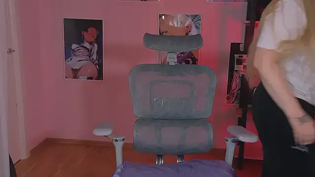 carolina_elf — spanking no panties / wheel - 77