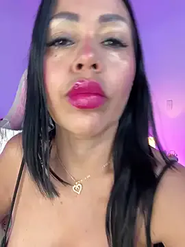 CarolinaRosas on StripChat