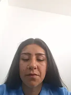 CAROLINE__07 on StripChat